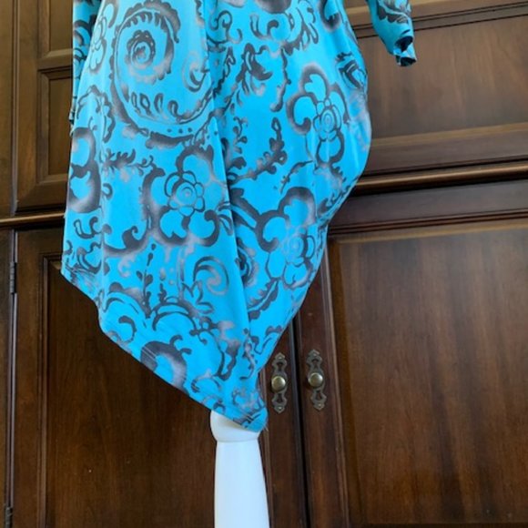 Caribe Asymetrical Tunic Top Size Large - Picture 7 of 11